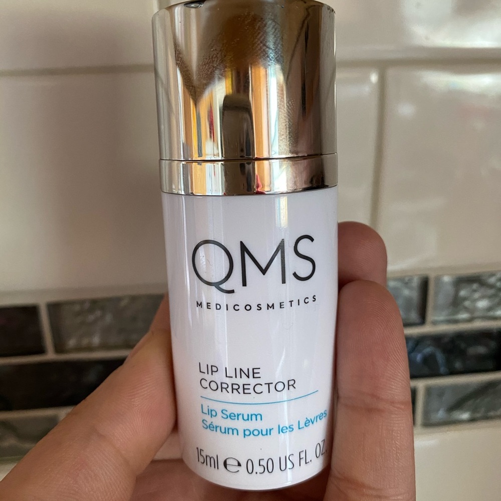 Qms lip line corrector